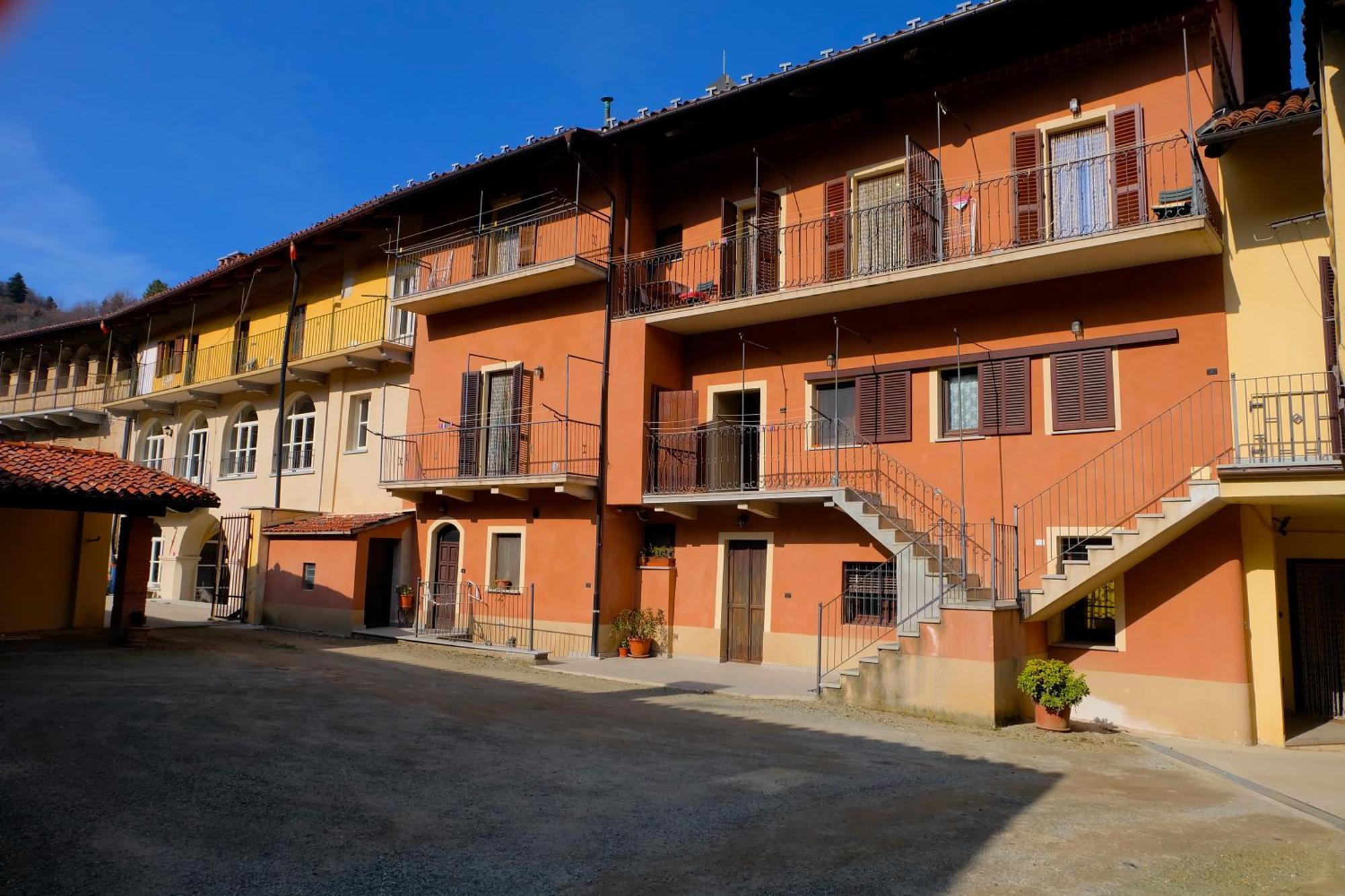 La Ghiacciaia Aparthotel Verzuolo Exterior photo