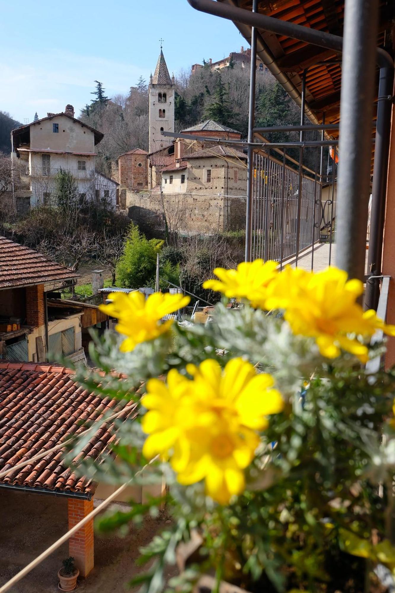 La Ghiacciaia Aparthotel Verzuolo Exterior photo